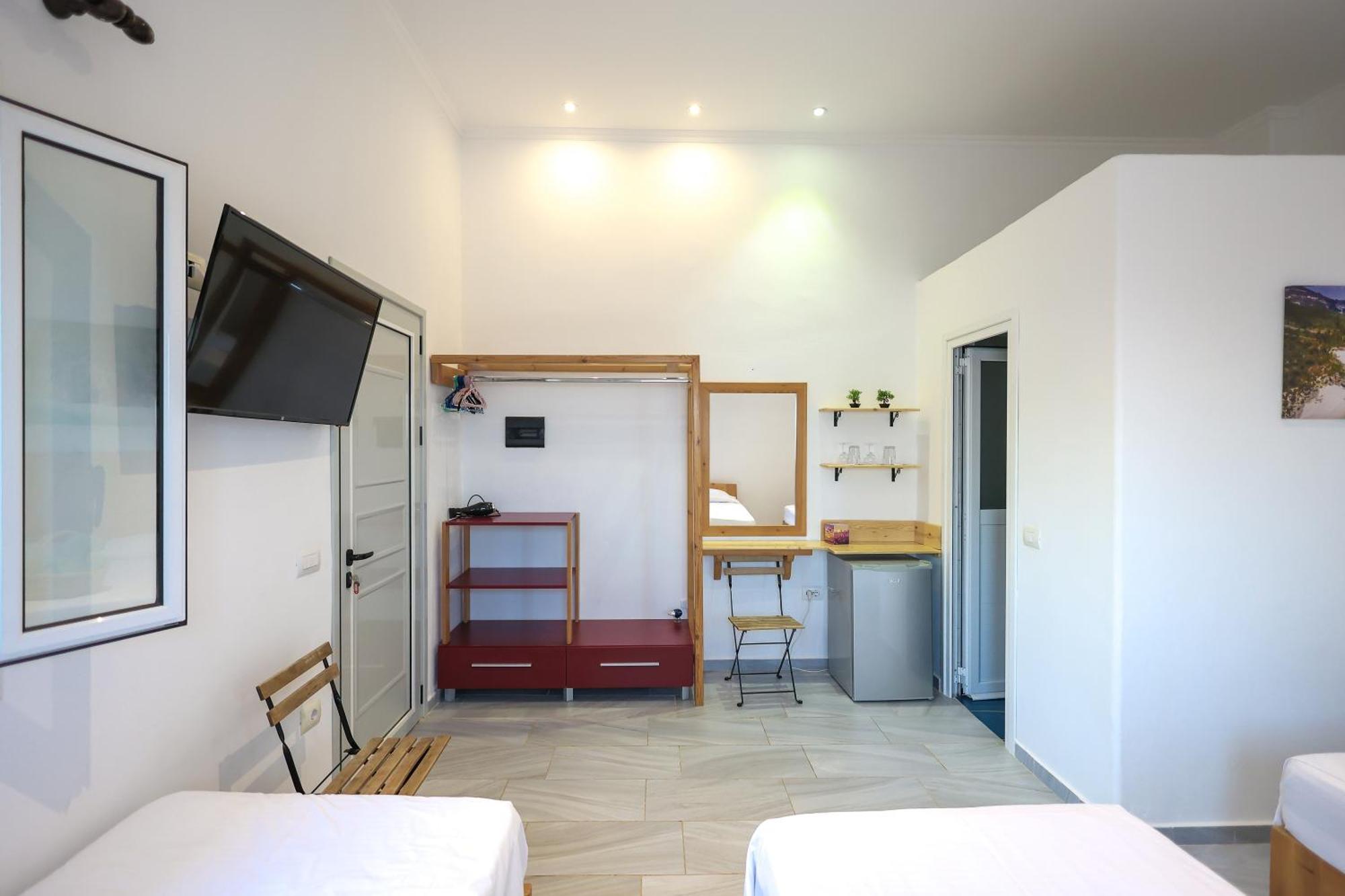 Casablanca Rooms Dhermi Exterior photo